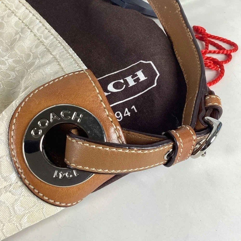 Coach F11666 Y2K Vintage Signature Tan and‎ Cream Shoulder Bag Leather Canvas